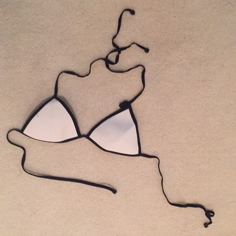 TRIANGL large white bikini top
